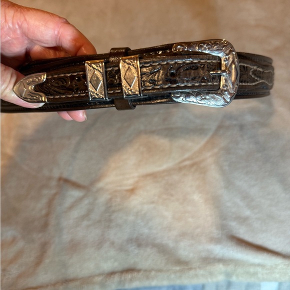 Tex Tan Dk. Brown Western tooled with silver buckle belt, 44” long - Picture 6 of 9